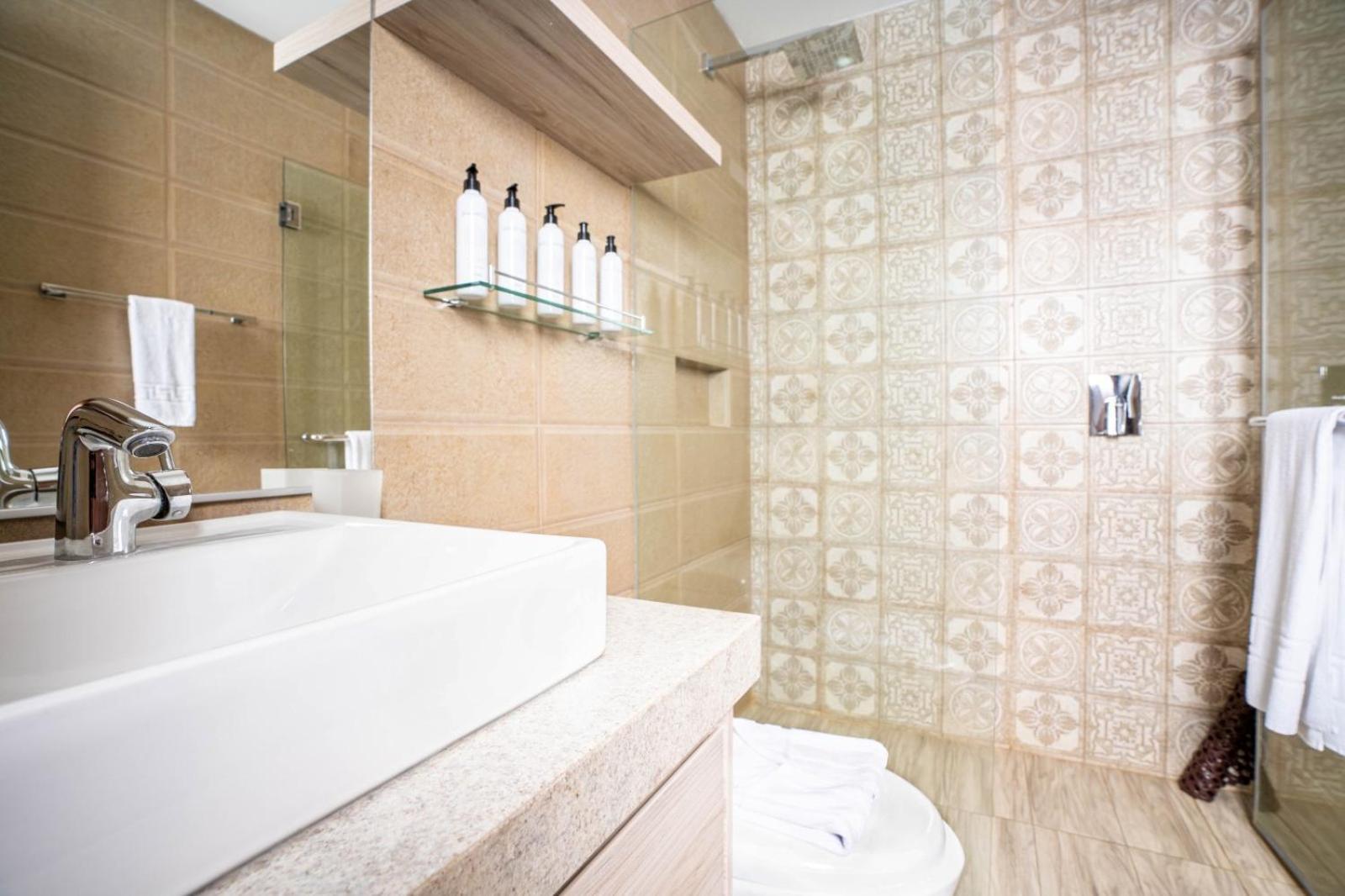 Hotel Puerto Pacifico Guayaquil Airport Εξωτερικό φωτογραφία