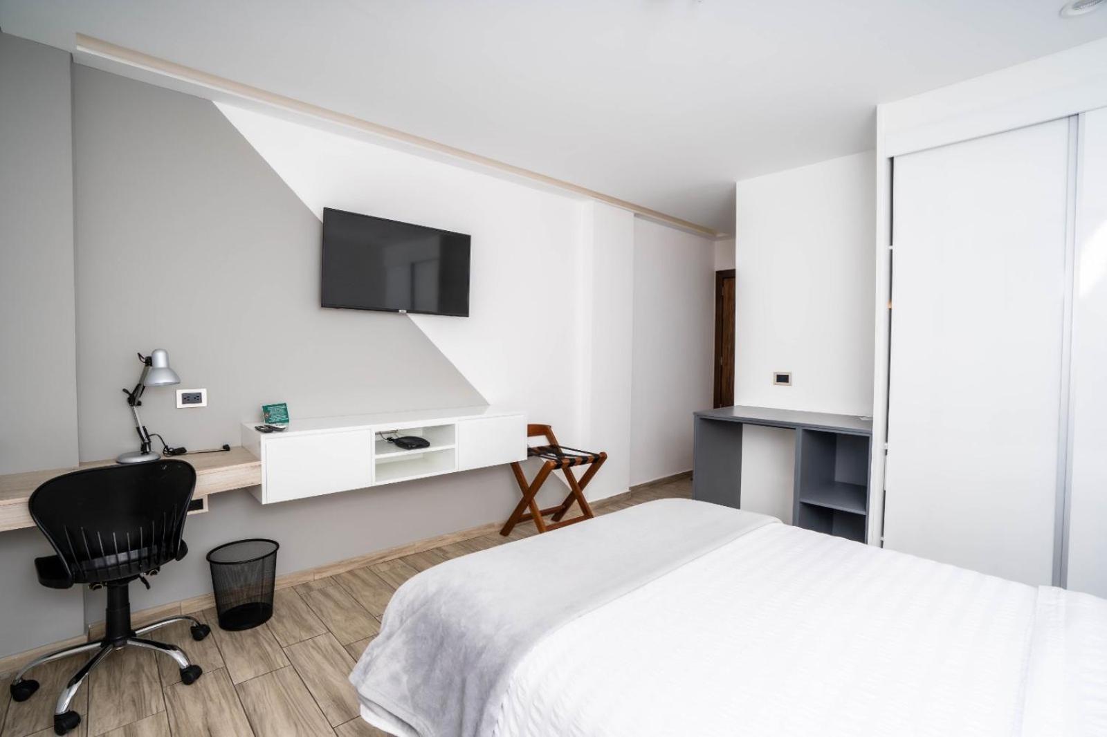 Hotel Puerto Pacifico Guayaquil Airport Εξωτερικό φωτογραφία